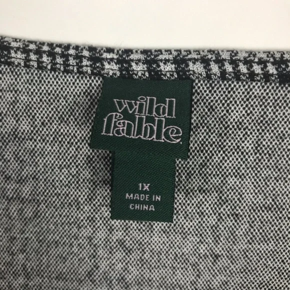 Wild Fable Black White Houndstooth Print Crop Top - Picture 3 of 5